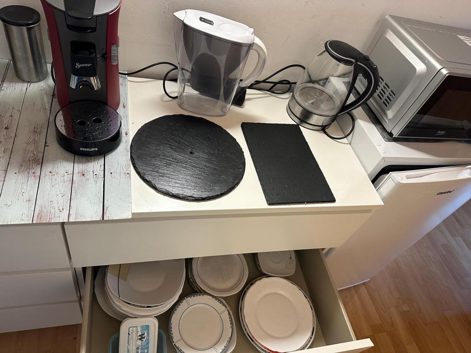 Apartment Ruhige Unterkunft, Parkplätze&top- Anbindung Zur City&messe